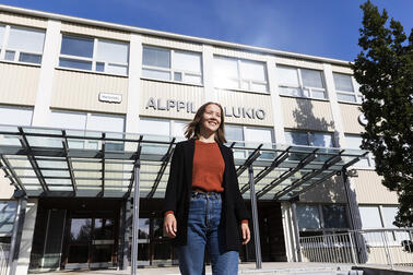 Anna Takkunen hopes that political decision-makers will keep the well-being of young people in mind when allocating resources to schools and educational institutions. Photo: Laura Oja