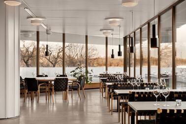 Finlandia Cafe&Wine.