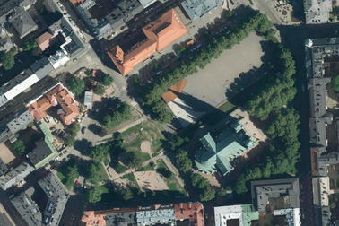 Ilmakuva Johanneksenpuistosta ja lähialueesta.