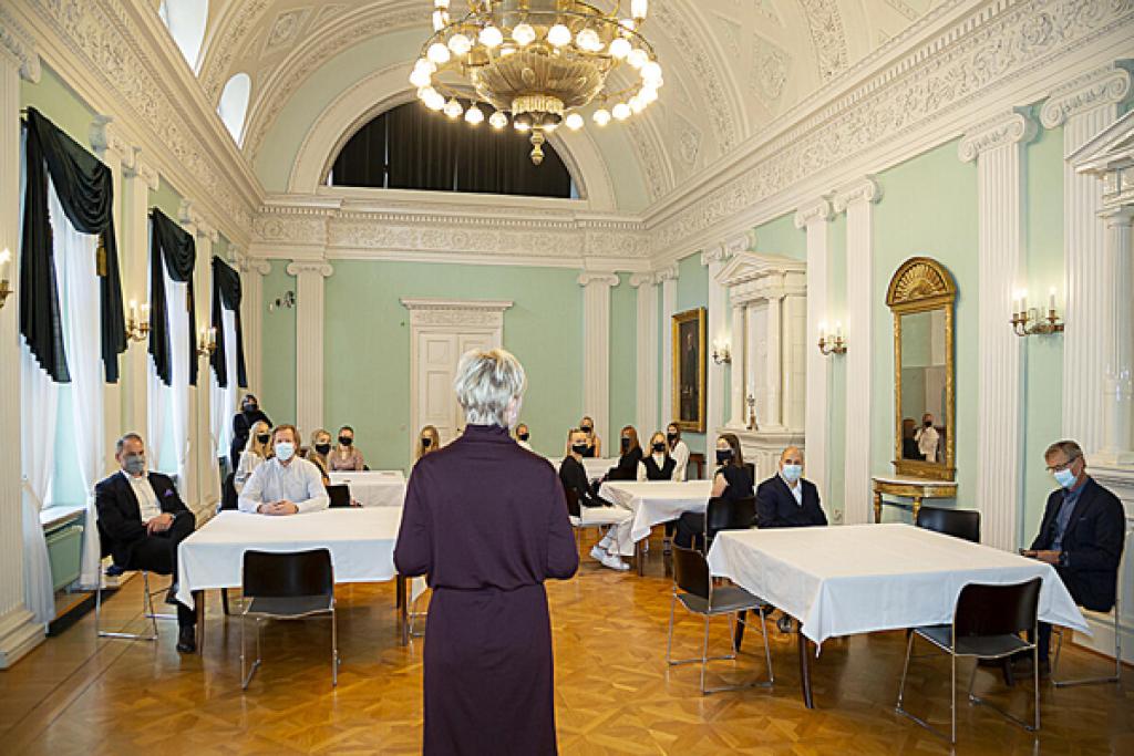 Vuoden helsinkiläisurheilijoiden palkintojenjakotilaisuus kaupungintalolla.